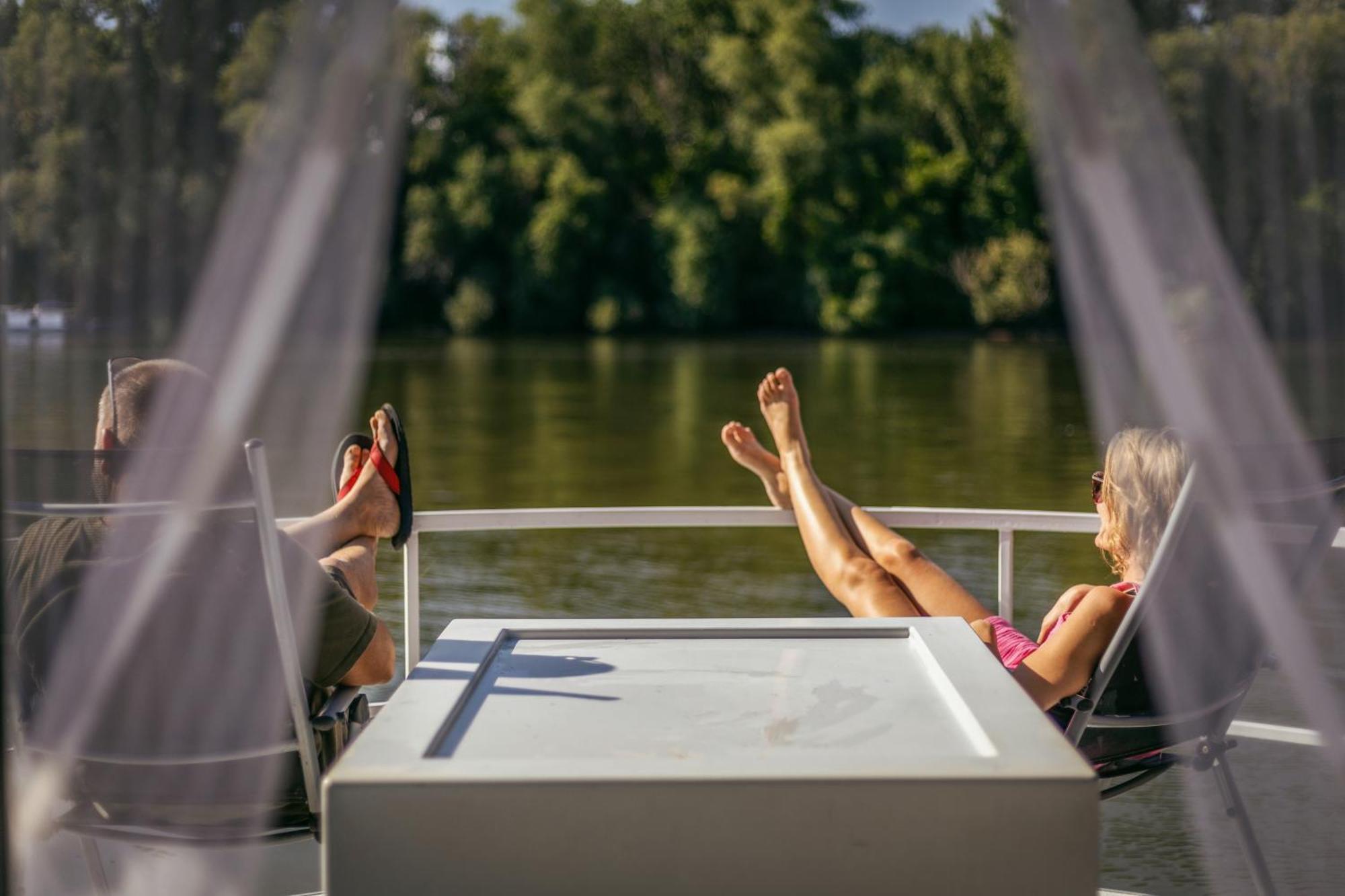 Lakóhajó, úszóház - Tisza-tó Hotel Tiszafüred Kültér fotó